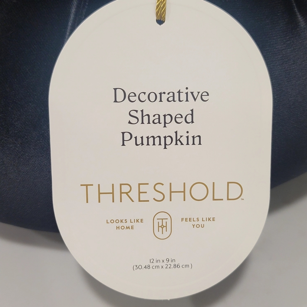 New THRESHOLD Large Decorative Pumpkin Shaped Velvet Pillow - Picture 7 of 15